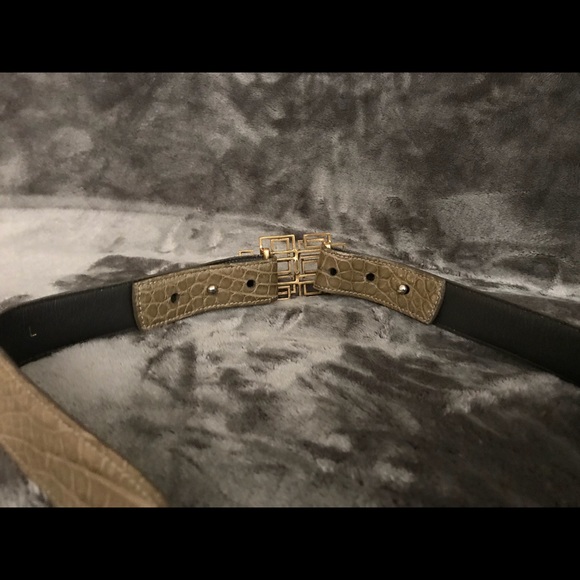 Oscar de la Renta belt